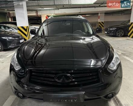 Черный Инфинити QX70, объемом двигателя 3.7 л и пробегом 151 тыс. км за 19700 $, фото 2 на Automoto.ua
