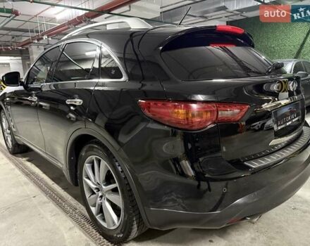 Черный Инфинити QX70, объемом двигателя 3.7 л и пробегом 151 тыс. км за 19700 $, фото 7 на Automoto.ua