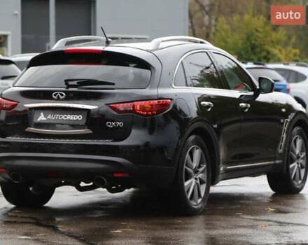 Черный Инфинити QX70, объемом двигателя 3.7 л и пробегом 150 тыс. км за 19500 $, фото 6 на Automoto.ua