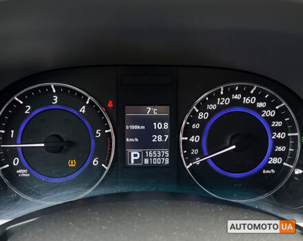 Чорний Інфініті QX70, об'ємом двигуна 3 л та пробігом 165 тис. км за 18500 $, фото 23 на Automoto.ua