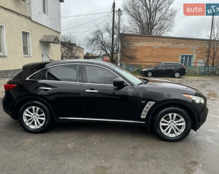 Черный Инфинити QX70, объемом двигателя 3.7 л и пробегом 185 тыс. км за 17700 $, фото 6 на Automoto.ua