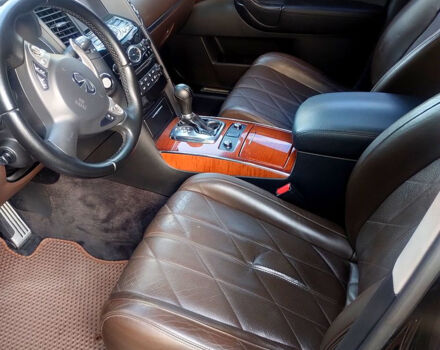 Черный Инфинити QX70, объемом двигателя 3 л и пробегом 176 тыс. км за 16500 $, фото 8 на Automoto.ua