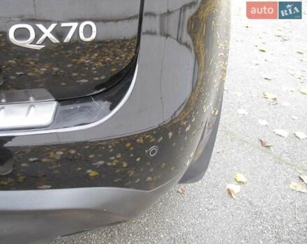Черный Инфинити QX70, объемом двигателя 3.7 л и пробегом 235 тыс. км за 17300 $, фото 17 на Automoto.ua
