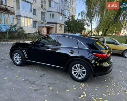 Черный Инфинити QX70, объемом двигателя 3.7 л и пробегом 185 тыс. км за 17999 $, фото 3 на Automoto.ua