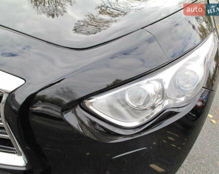 Черный Инфинити QX70, объемом двигателя 3.7 л и пробегом 235 тыс. км за 17300 $, фото 10 на Automoto.ua