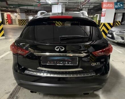 Черный Инфинити QX70, объемом двигателя 3.7 л и пробегом 151 тыс. км за 19700 $, фото 9 на Automoto.ua