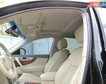 Черный Инфинити QX70, объемом двигателя 3.7 л и пробегом 235 тыс. км за 17300 $, фото 37 на Automoto.ua