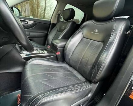 Чорний Інфініті QX70, об'ємом двигуна 3.7 л та пробігом 190 тис. км за 16900 $, фото 15 на Automoto.ua