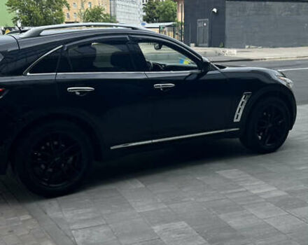 Черный Инфинити QX70, объемом двигателя 3.7 л и пробегом 170 тыс. км за 16500 $, фото 6 на Automoto.ua