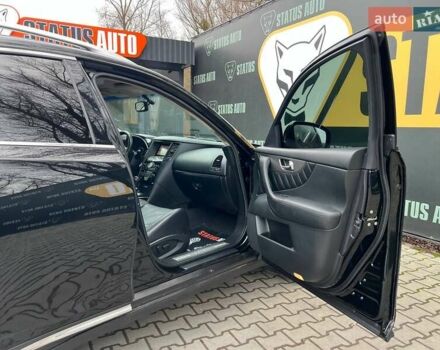 Чорний Інфініті QX70, об'ємом двигуна 3.7 л та пробігом 190 тис. км за 16900 $, фото 31 на Automoto.ua