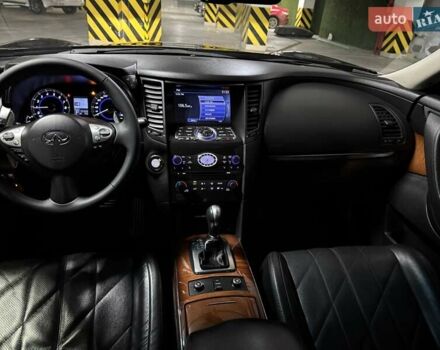 Черный Инфинити QX70, объемом двигателя 3.7 л и пробегом 151 тыс. км за 19700 $, фото 29 на Automoto.ua