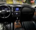Черный Инфинити QX70, объемом двигателя 3.7 л и пробегом 151 тыс. км за 19700 $, фото 29 на Automoto.ua