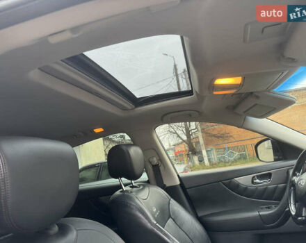 Черный Инфинити QX70, объемом двигателя 3.7 л и пробегом 185 тыс. км за 17700 $, фото 23 на Automoto.ua