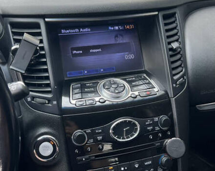 Черный Инфинити QX70, объемом двигателя 3.7 л и пробегом 170 тыс. км за 16500 $, фото 15 на Automoto.ua