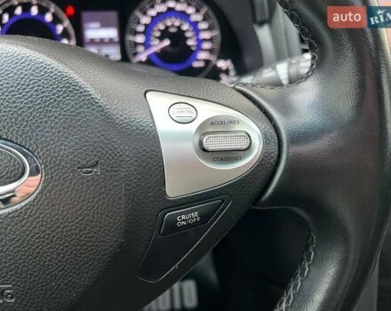 Чорний Інфініті QX70, об'ємом двигуна 3.7 л та пробігом 190 тис. км за 16900 $, фото 19 на Automoto.ua