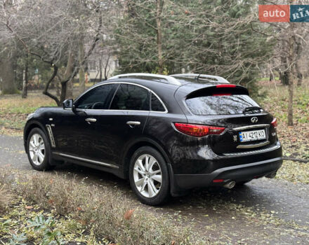 Черный Инфинити QX70, объемом двигателя 2.99 л и пробегом 154 тыс. км за 18700 $, фото 7 на Automoto.ua