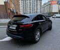 Черный Инфинити QX70, объемом двигателя 3.7 л и пробегом 230 тыс. км за 16500 $, фото 4 на Automoto.ua