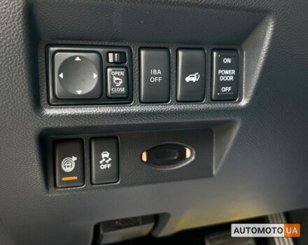 Чорний Інфініті QX70, об'ємом двигуна 3 л та пробігом 165 тис. км за 18500 $, фото 20 на Automoto.ua