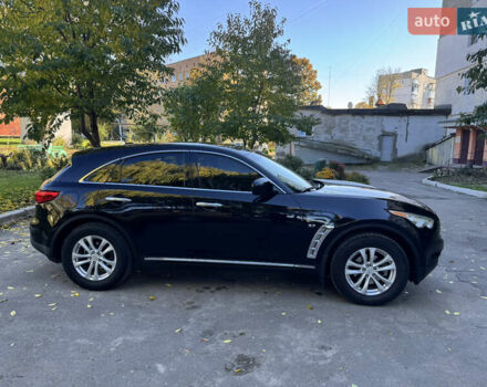 Черный Инфинити QX70, объемом двигателя 3.7 л и пробегом 185 тыс. км за 17999 $, фото 5 на Automoto.ua