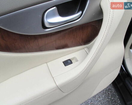 Черный Инфинити QX70, объемом двигателя 3.7 л и пробегом 235 тыс. км за 17300 $, фото 41 на Automoto.ua