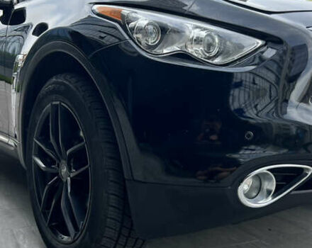 Черный Инфинити QX70, объемом двигателя 3.7 л и пробегом 170 тыс. км за 16500 $, фото 20 на Automoto.ua