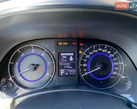 Черный Инфинити QX70, объемом двигателя 2.99 л и пробегом 175 тыс. км за 17900 $, фото 16 на Automoto.ua