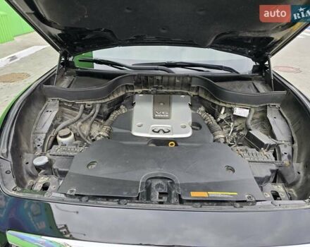 Черный Инфинити QX70, объемом двигателя 3.7 л и пробегом 186 тыс. км за 17800 $, фото 57 на Automoto.ua