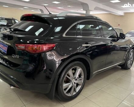 Черный Инфинити QX70, объемом двигателя 0 л и пробегом 219 тыс. км за 15500 $, фото 7 на Automoto.ua