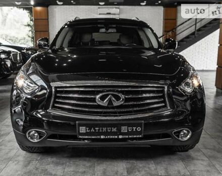 Черный Инфинити QX70, объемом двигателя 3.7 л и пробегом 82 тыс. км за 26900 $, фото 13 на Automoto.ua