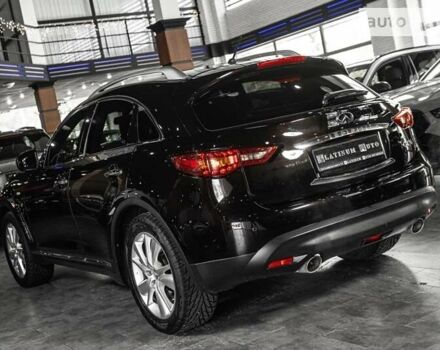 Чорний Інфініті QX70, об'ємом двигуна 3.7 л та пробігом 82 тис. км за 26900 $, фото 9 на Automoto.ua