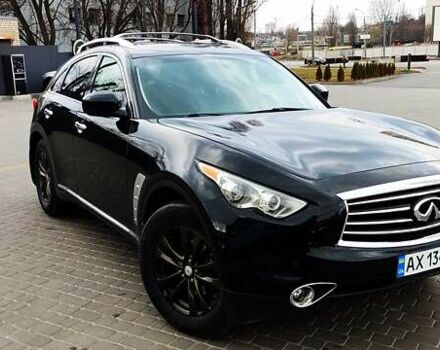 Черный Инфинити QX70, объемом двигателя 3.7 л и пробегом 192 тыс. км за 15500 $, фото 2 на Automoto.ua