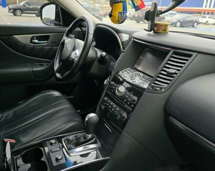 Черный Инфинити QX70, объемом двигателя 3.7 л и пробегом 186 тыс. км за 17800 $, фото 87 на Automoto.ua