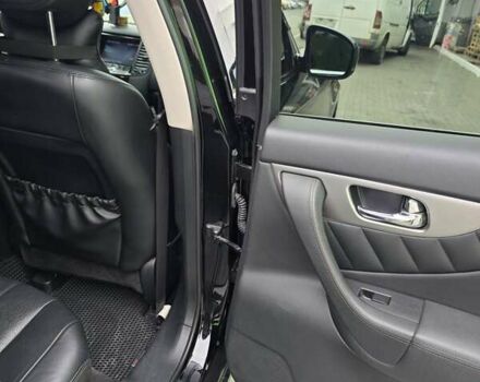 Черный Инфинити QX70, объемом двигателя 3.7 л и пробегом 186 тыс. км за 17800 $, фото 81 на Automoto.ua