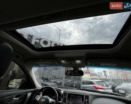 Черный Инфинити QX70, объемом двигателя 3.7 л и пробегом 165 тыс. км за 13490 $, фото 33 на Automoto.ua