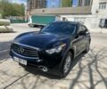 Чорний Інфініті QX70, об'ємом двигуна 0.37 л та пробігом 160 тис. км за 18000 $, фото 1 на Automoto.ua