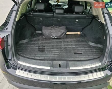 Черный Инфинити QX70, объемом двигателя 3.7 л и пробегом 186 тыс. км за 17800 $, фото 77 на Automoto.ua