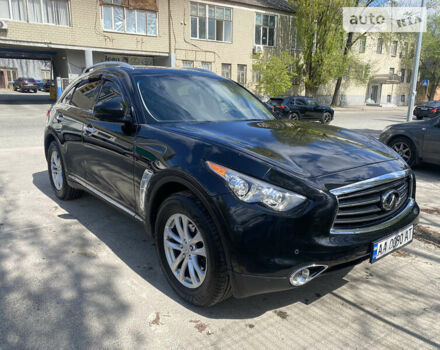 Чорний Інфініті QX70, об'ємом двигуна 3.7 л та пробігом 160 тис. км за 19500 $, фото 2 на Automoto.ua