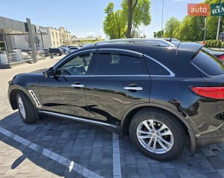 Черный Инфинити QX70, объемом двигателя 3.7 л и пробегом 186 тыс. км за 17800 $, фото 10 на Automoto.ua
