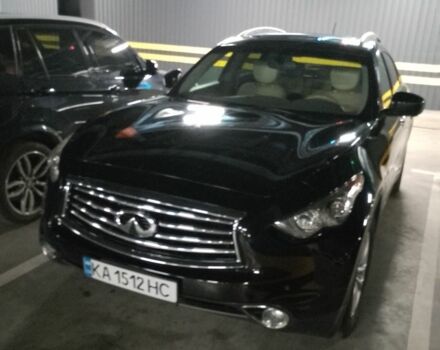 Черный Инфинити QX70, объемом двигателя 3.7 л и пробегом 172 тыс. км за 14279 $, фото 5 на Automoto.ua