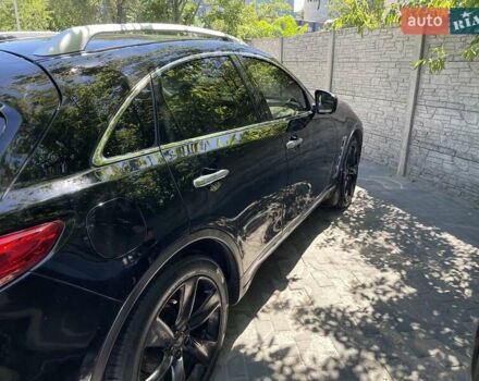 Черный Инфинити QX70, объемом двигателя 3.7 л и пробегом 86 тыс. км за 17000 $, фото 1 на Automoto.ua