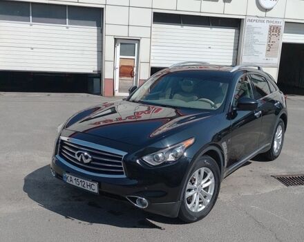 Черный Инфинити QX70, объемом двигателя 3.7 л и пробегом 172 тыс. км за 14279 $, фото 6 на Automoto.ua