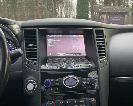 Чорний Інфініті QX70, об'ємом двигуна 2.99 л та пробігом 167 тис. км за 23000 $, фото 6 на Automoto.ua