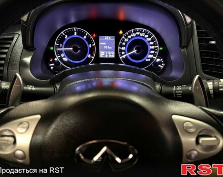 Черный Инфинити QX70, объемом двигателя 3 л и пробегом 219 тыс. км за 15500 $, фото 8 на Automoto.ua