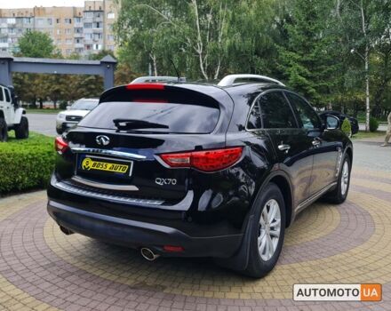 Черный Инфинити QX70, объемом двигателя 3.7 л и пробегом 80 тыс. км за 26499 $, фото 2 на Automoto.ua