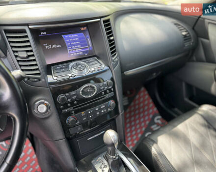 Черный Инфинити QX70, объемом двигателя 3 л и пробегом 215 тыс. км за 17500 $, фото 37 на Automoto.ua