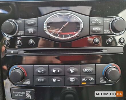 Черный Инфинити QX70, объемом двигателя 3.7 л и пробегом 80 тыс. км за 26499 $, фото 19 на Automoto.ua