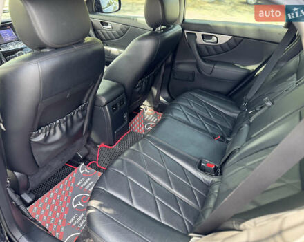 Черный Инфинити QX70, объемом двигателя 3 л и пробегом 215 тыс. км за 17500 $, фото 41 на Automoto.ua