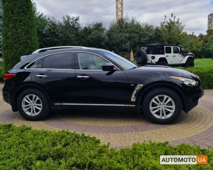 Черный Инфинити QX70, объемом двигателя 3.7 л и пробегом 80 тыс. км за 26499 $, фото 1 на Automoto.ua