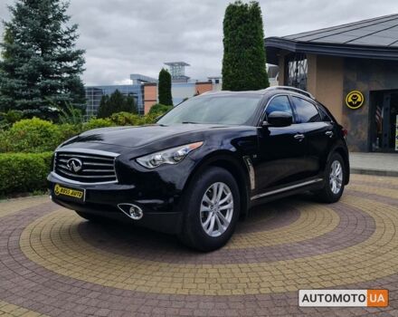 Черный Инфинити QX70, объемом двигателя 3.7 л и пробегом 80 тыс. км за 26499 $, фото 6 на Automoto.ua