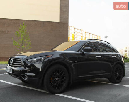 Черный Инфинити QX70, объемом двигателя 3.7 л и пробегом 124 тыс. км за 23000 $, фото 2 на Automoto.ua